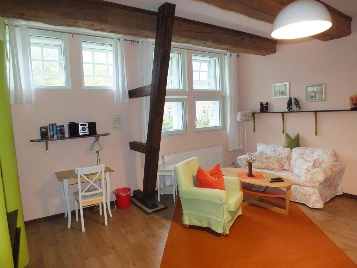 Hotel Taubenhof - Gut Cadenberge Extérieur photo