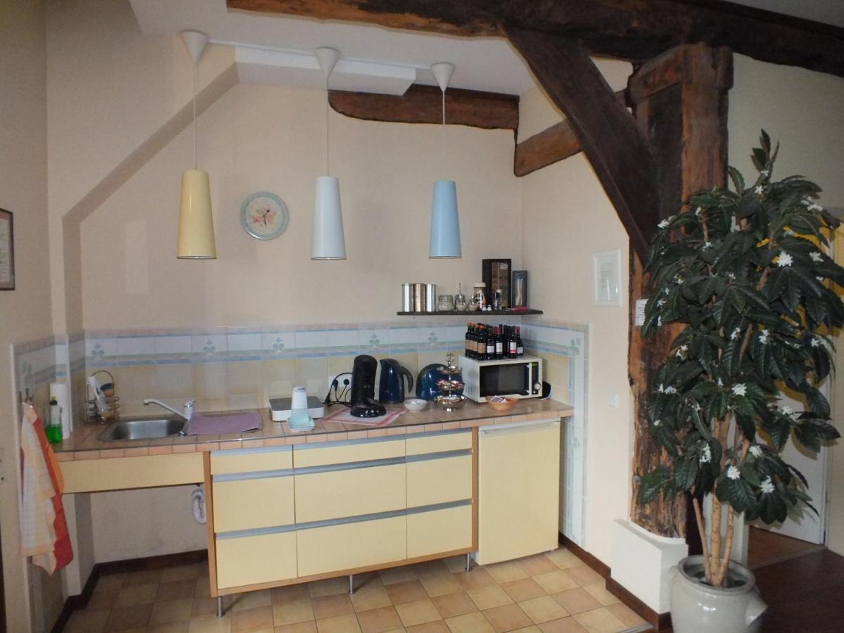 Hotel Taubenhof - Gut Cadenberge Extérieur photo
