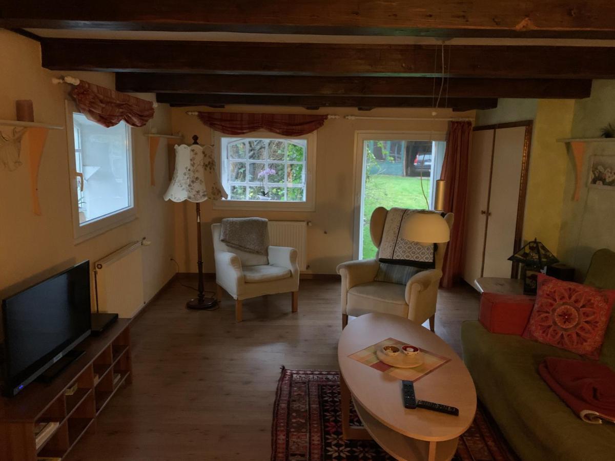 Hotel Taubenhof - Gut Cadenberge Extérieur photo