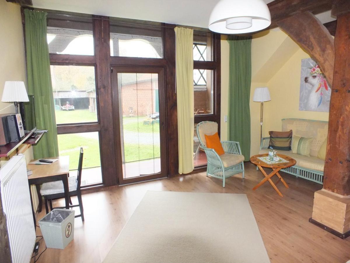 Hotel Taubenhof - Gut Cadenberge Extérieur photo
