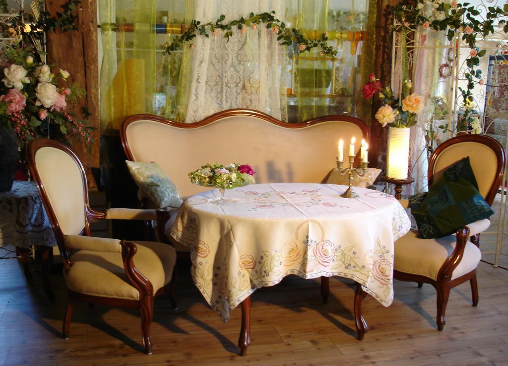 Hotel Taubenhof - Gut Cadenberge Extérieur photo