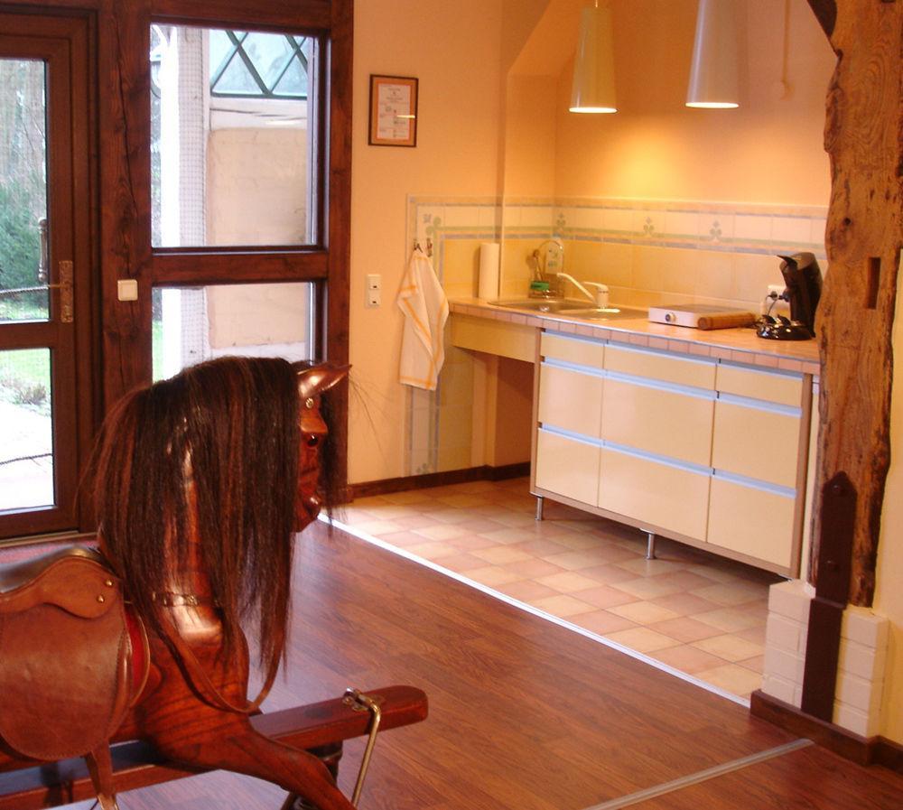 Hotel Taubenhof - Gut Cadenberge Extérieur photo